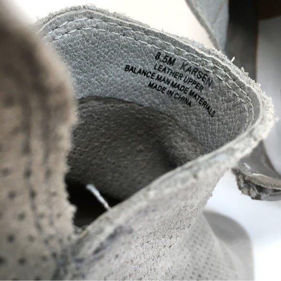 Dolce Vita Karsen Leather Bootie - Picture 14 of 15